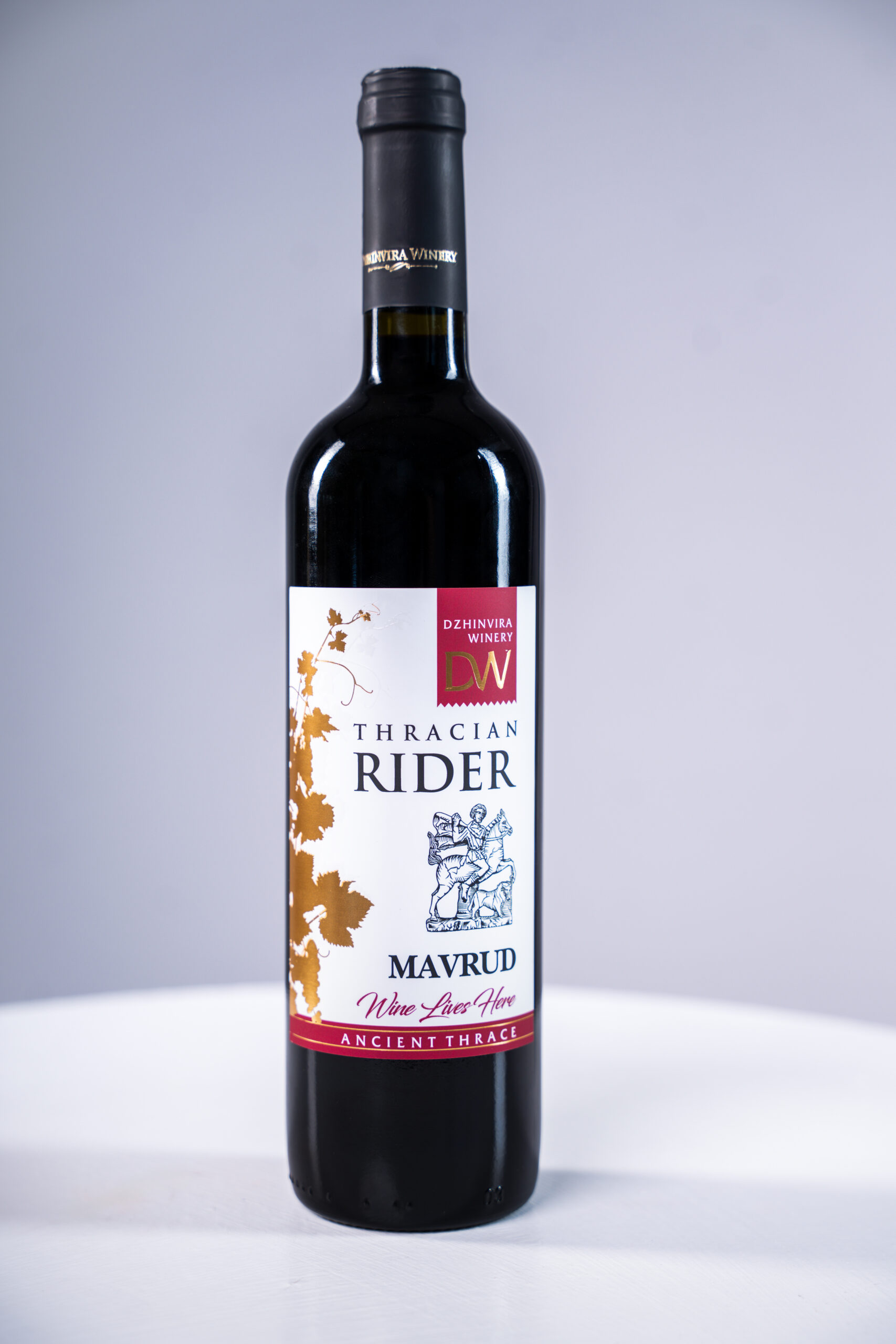 Thracian Rider Мавруд – вино от винарна Джинвира